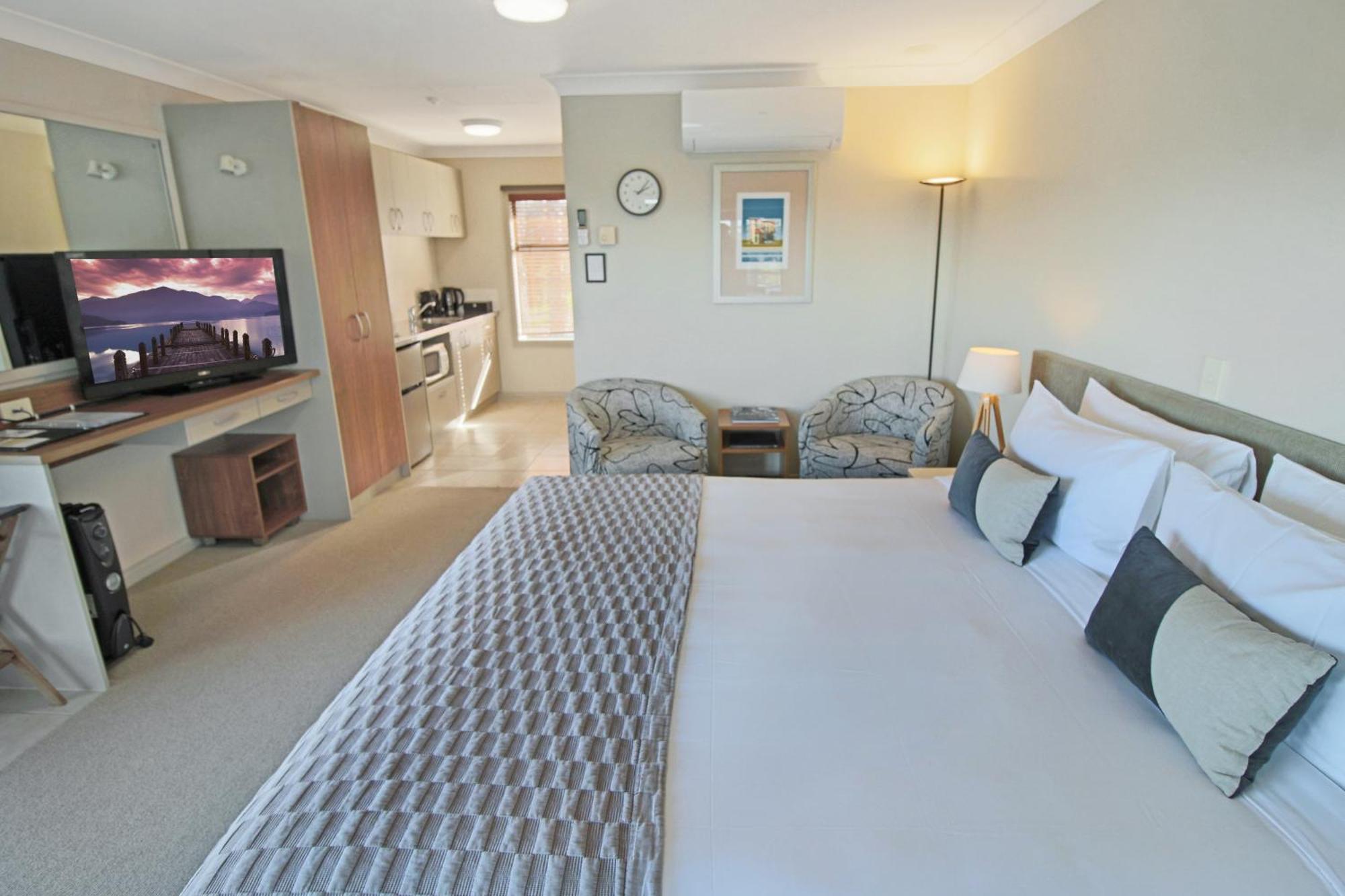 Whangaparaoa Lodge מראה חיצוני תמונה