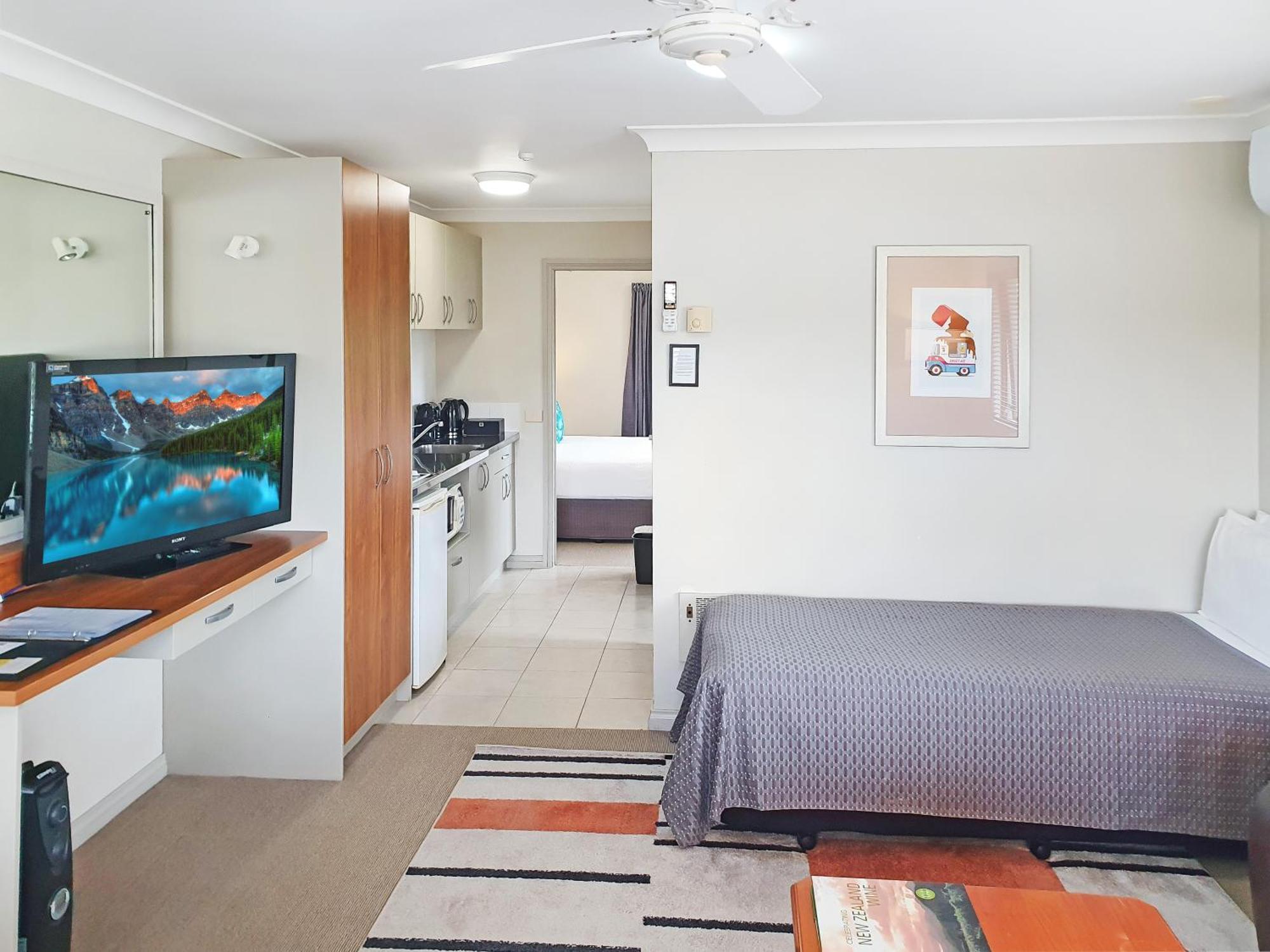 Whangaparaoa Lodge מראה חיצוני תמונה