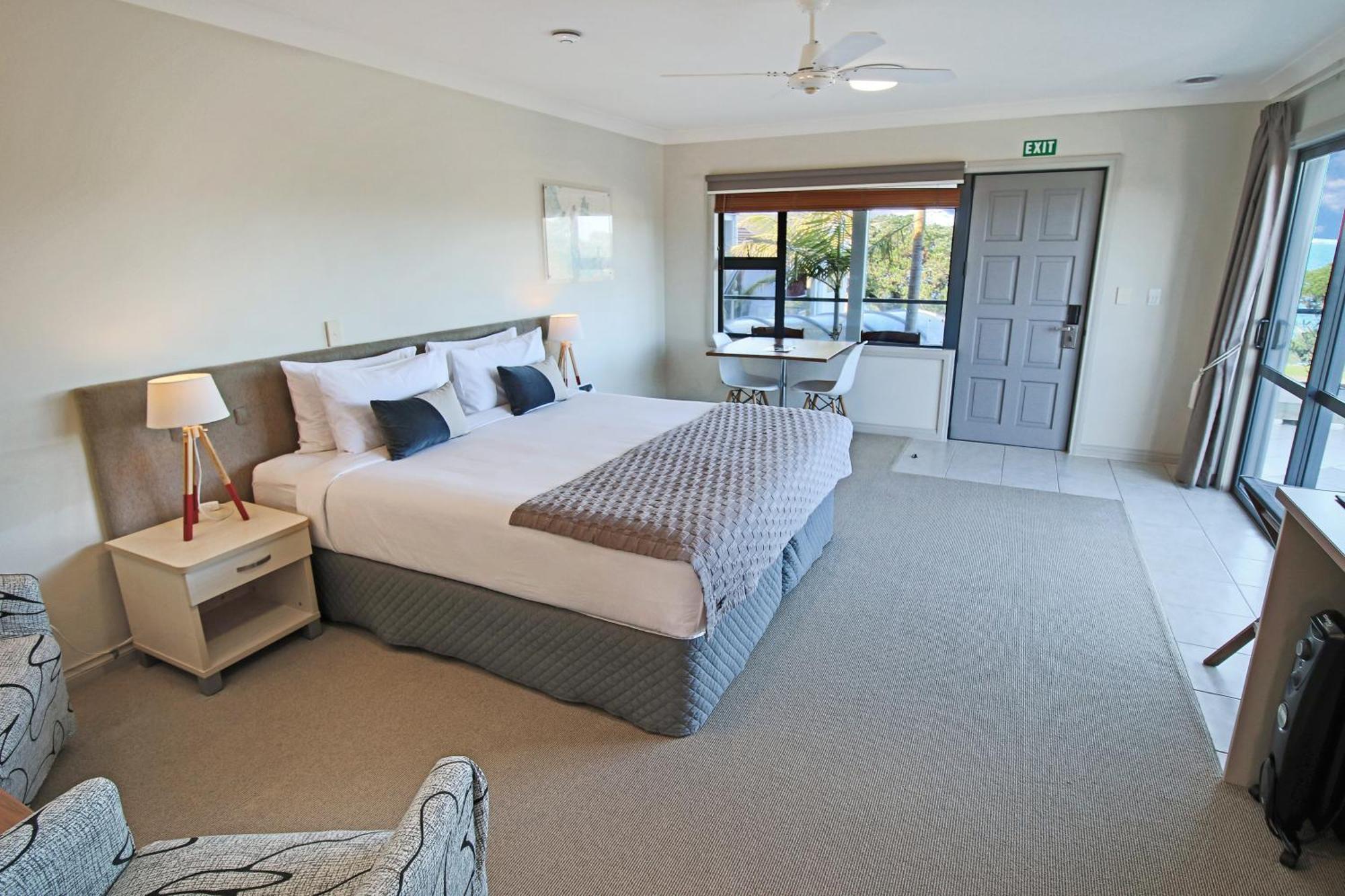 Whangaparaoa Lodge מראה חיצוני תמונה