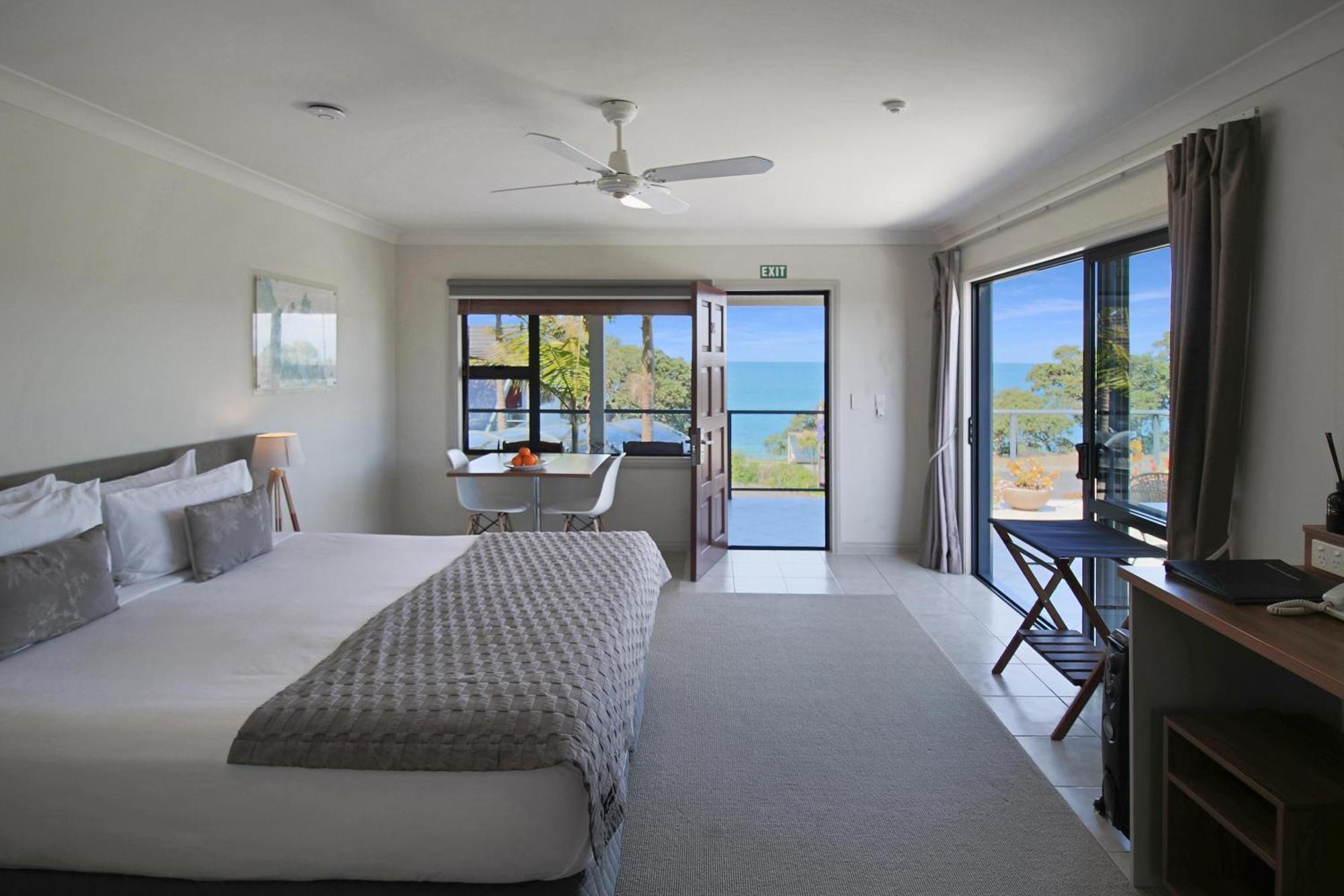 Whangaparaoa Lodge מראה חיצוני תמונה