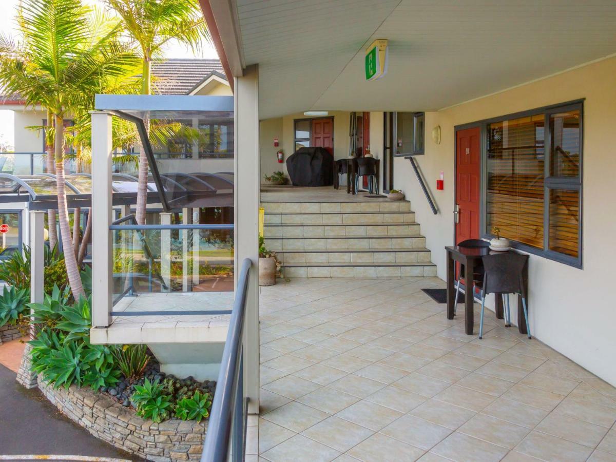 Whangaparaoa Lodge מראה חיצוני תמונה
